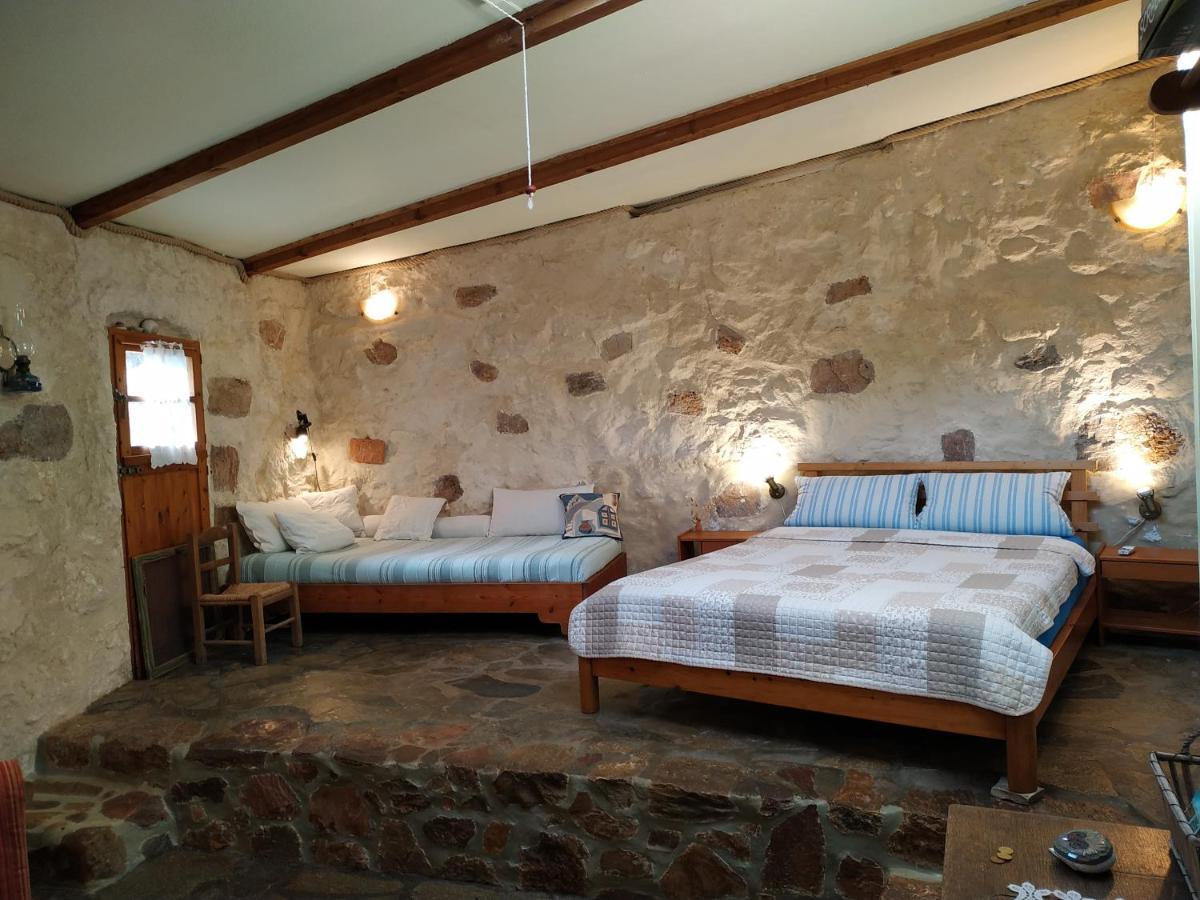Wellanidia Cottage Skoutari ยีธิโอ ภายนอก รูปภาพ