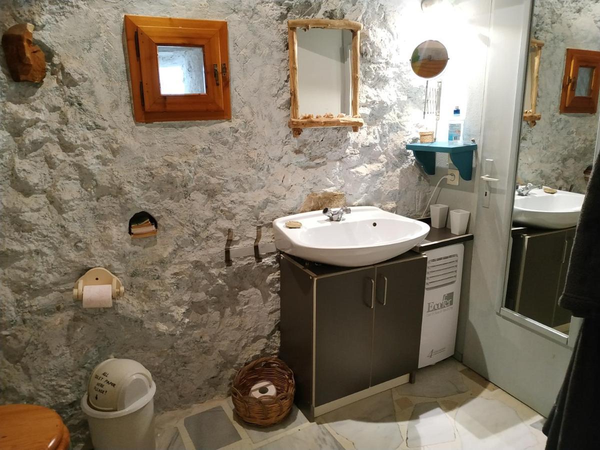 Wellanidia Cottage Skoutari ยีธิโอ ภายนอก รูปภาพ