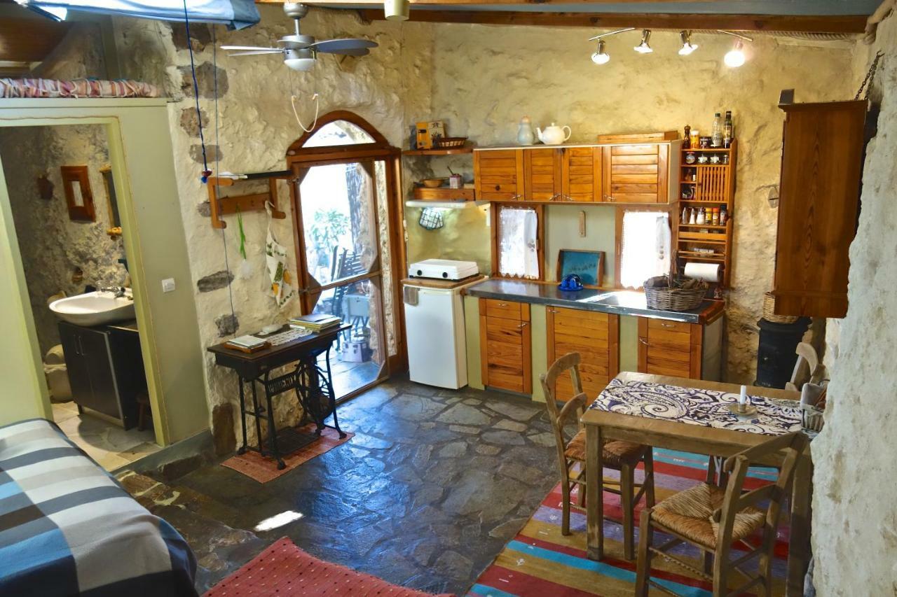 Wellanidia Cottage Skoutari ยีธิโอ ภายนอก รูปภาพ