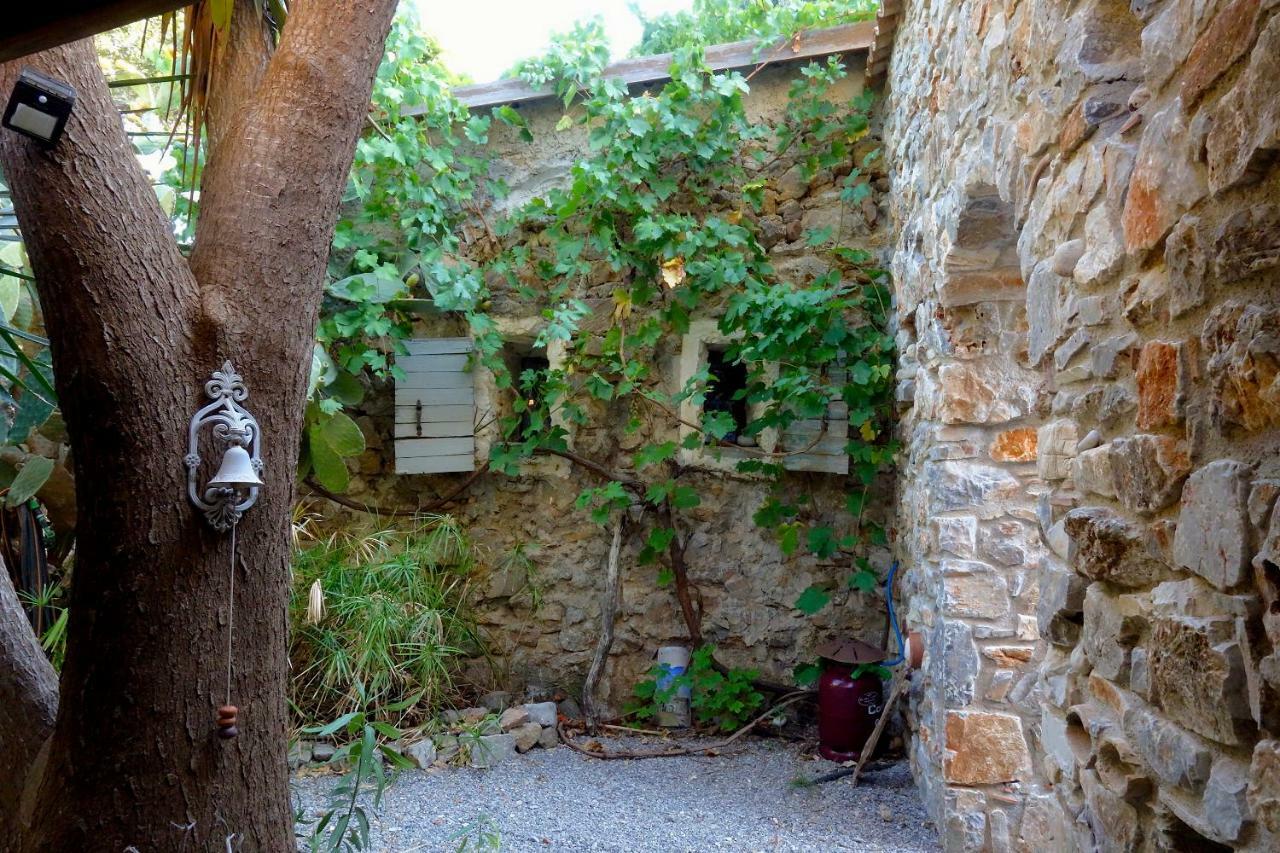 Wellanidia Cottage Skoutari ยีธิโอ ภายนอก รูปภาพ